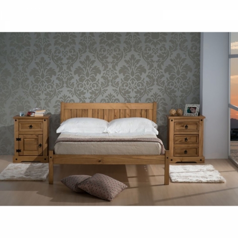 Rustikální postel z masivu 140x200 borovice CORONA RIO 136481